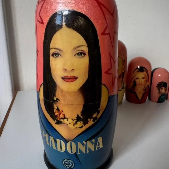 Artist Signed 2002 Madonna Russian Nesting Dolls Set of 5 Matryoshka Pop Art - Picture 9 of 12